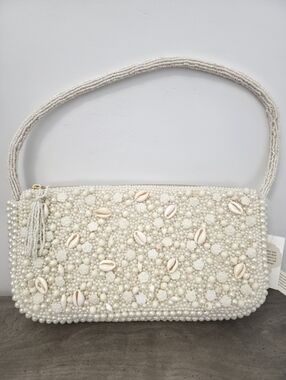 Viral India Sea shell Pearls Beaded Summer Beach Bag Brand new